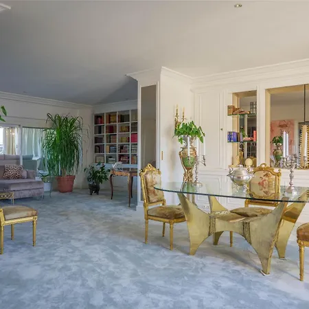 Grand Luxe *